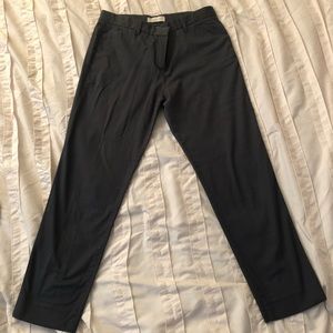 LIKE NEW Gap Slim Cropped Pants in Gray